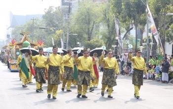 Budaya Riau Hadir dalam Pawai Ta’aruf MTQ Nasional XXXI di Semarang