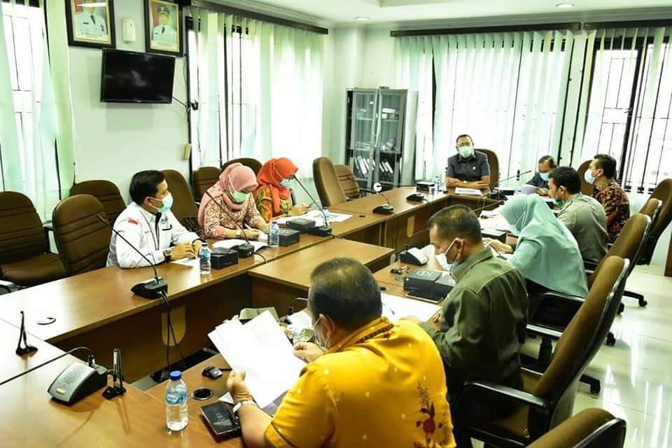 1619502405-Forletnews com-Komisi III DPRD Pekanbaru, menggelar Rapat Dengar Pendapat (RDP) bersama Manajemen RS  Syafira Pekanbaru guna membahas Tenaga Kerja Lokal