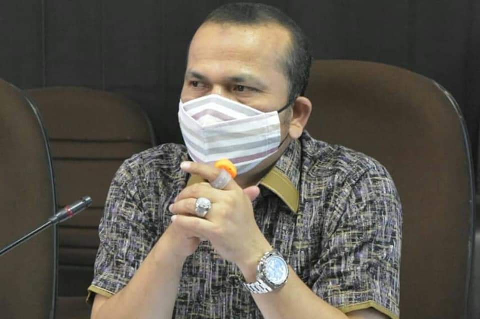 1619505081-Forletnews com-Sabarudi Anggota Komisi II DPRD Pekanbaru Hearing Dishub Bahas Retribusi Parkir Berubah Menjadi BLUD